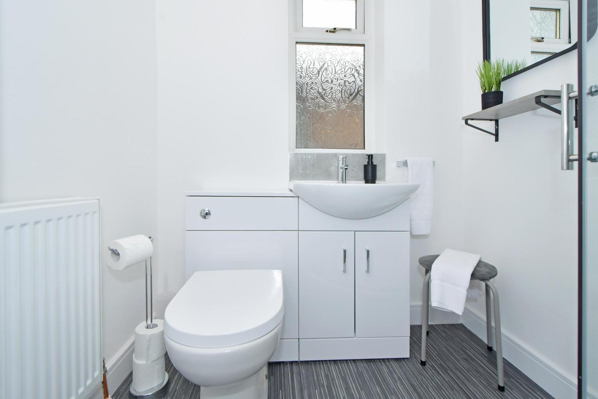 Sapphire Apartments By Yourstays - Luxury 2 Bedroom Apartments In Crewe Luaran gambar