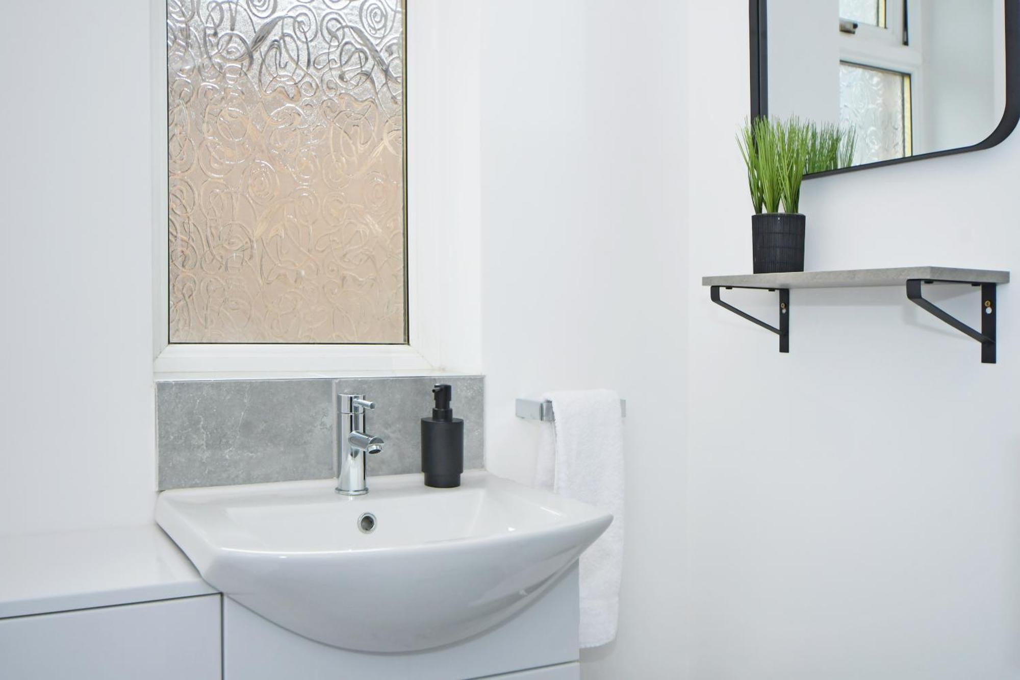 Sapphire Apartments By Yourstays - Luxury 2 Bedroom Apartments In Crewe Luaran gambar